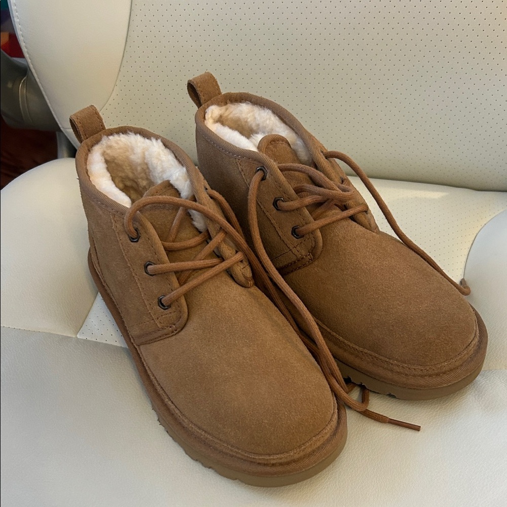 UGG Women’s Neumel Boot.  Cozy Tan Suede Ankle Boots, NEW, NEVER WORN